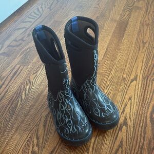 Kids bogs boots winter size 1